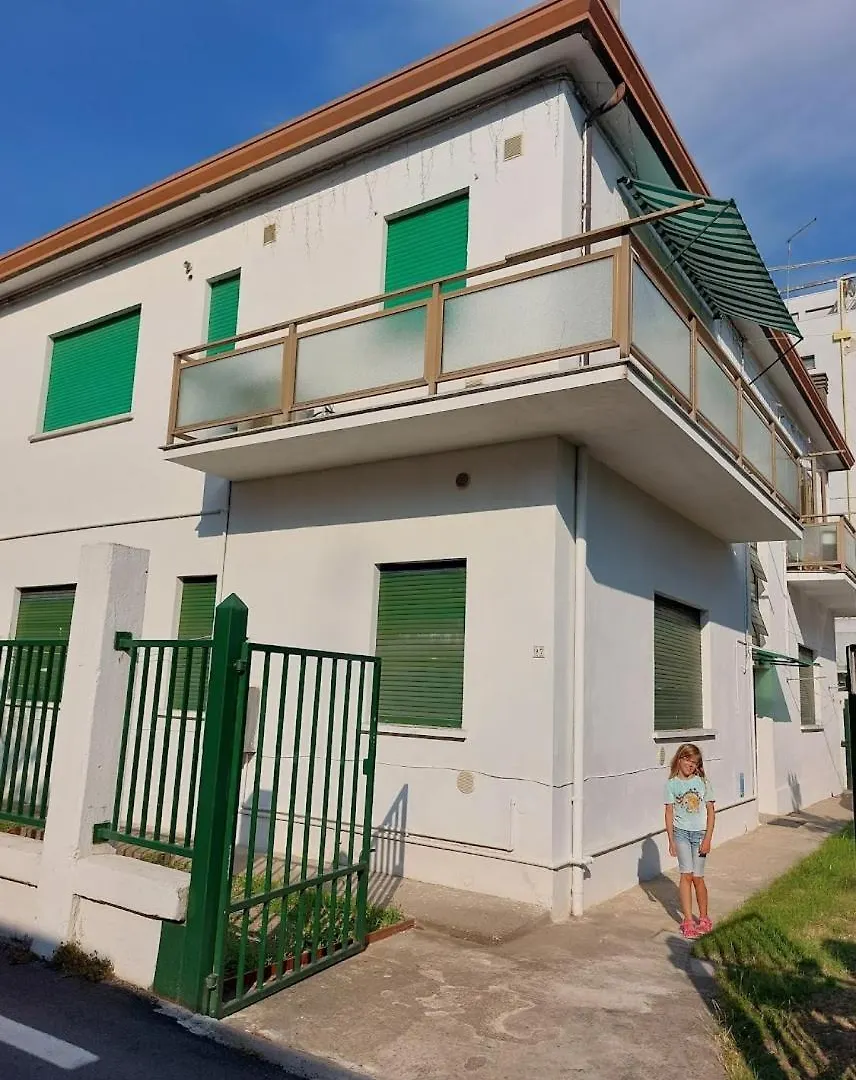 דירות מסטרה Casa Di Isabelle 0*,  איטליה